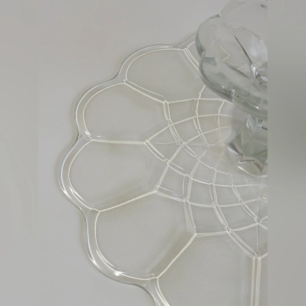 Vintage Pedestal Cake Stand L E Smith Dominion Clear Glass Scalloped Edge Design